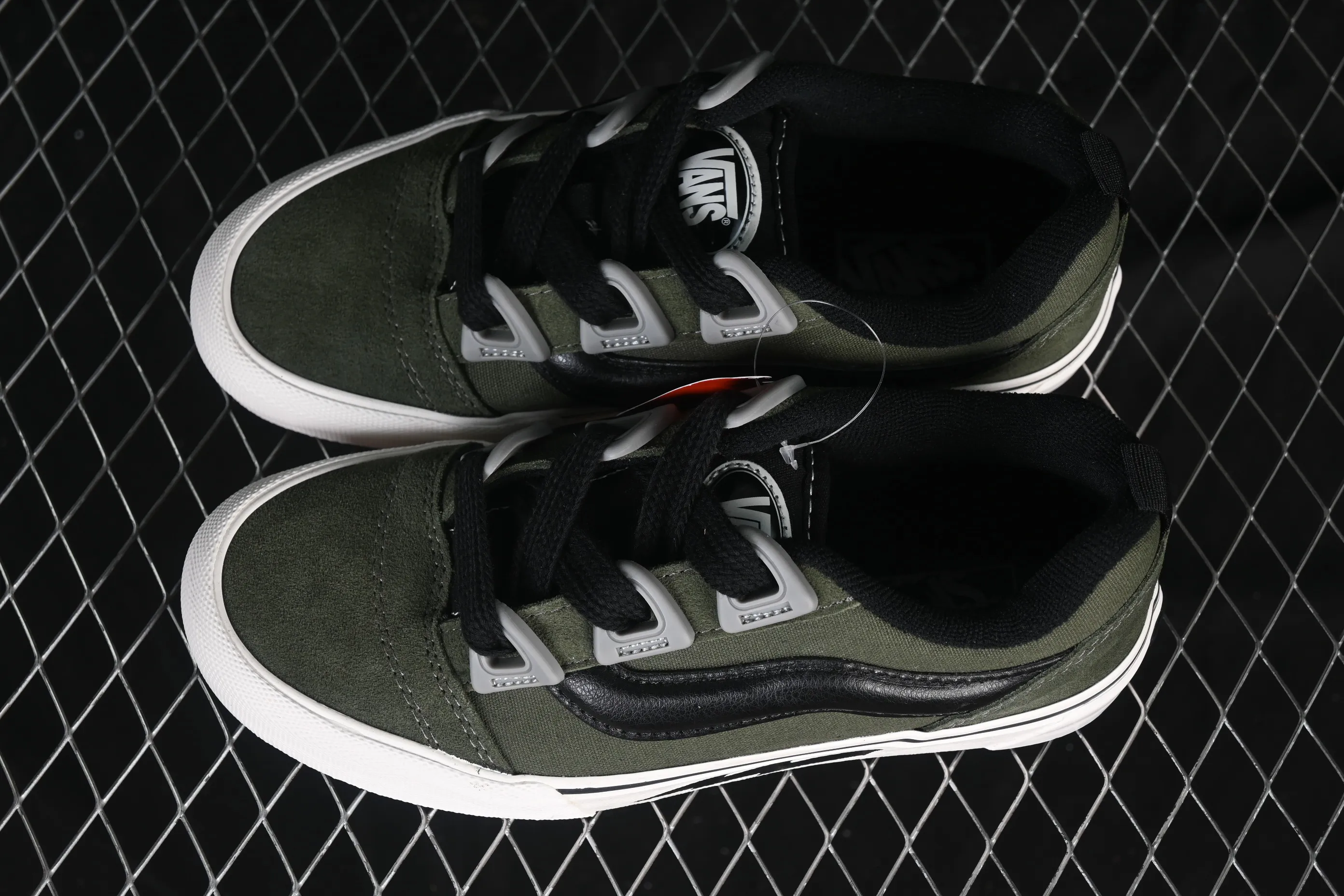 All categories Vans Vans series Vans Low Vans low-top Vans Knu Skool Dr Vans low-top casual skateboard shoes VN000CZU50K